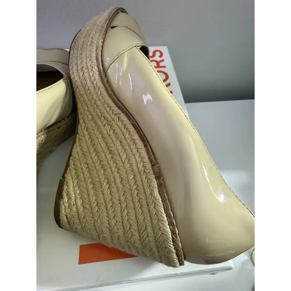MICHAEL MICHAEL KORS $185 NUDE PATENT LEATHER WEDGE PEEPTOE HEELS SZ 7M